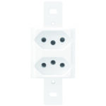 BLANC PEÇA 2 TOMADAS 20A FAME